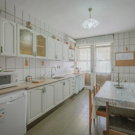 Holiday home Golondrinas Vertavillo