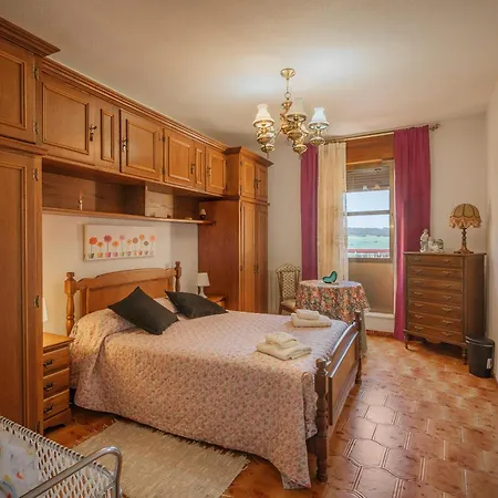 Holiday home Golondrinas Vertavillo